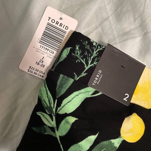 Torrid 5 Inch Signature Waist Bike Short - Picture 7 of 7